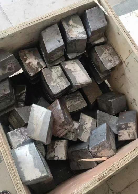 為提高螺旋的耐磨性，北京耐默公司在螺旋葉片上加裝KNM合金塊工藝，此工藝簡單易操作，成本低，且耐磨性效果較佳。